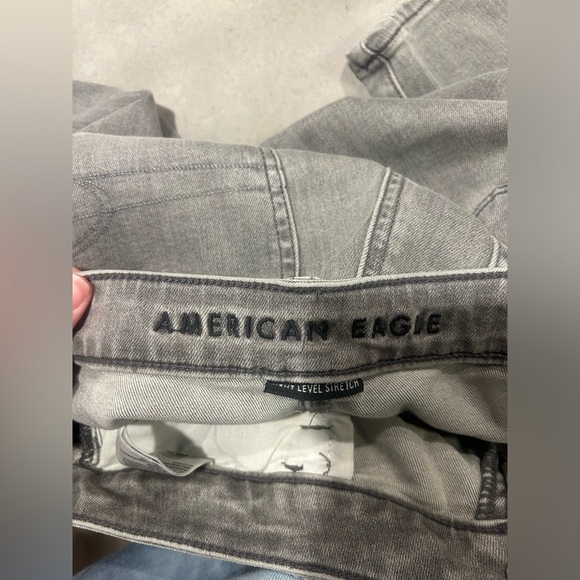 American Eagle Hi Rise Jegging Jeans Women’s 8 Grey Distressed High Rise - Picture 3 of 11